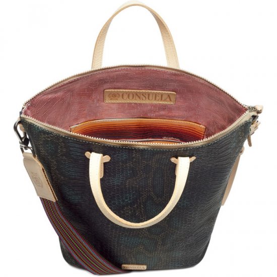 Consuela Juanis Carryall